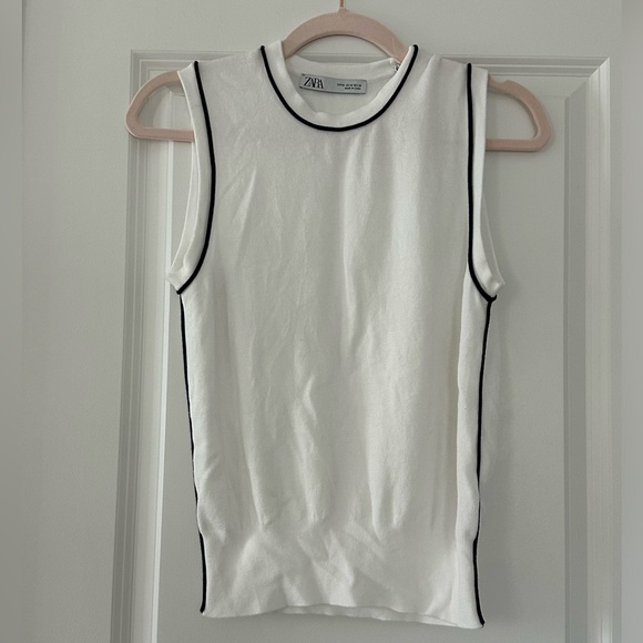 Zara Sweater Vest - Picture 1 of 3